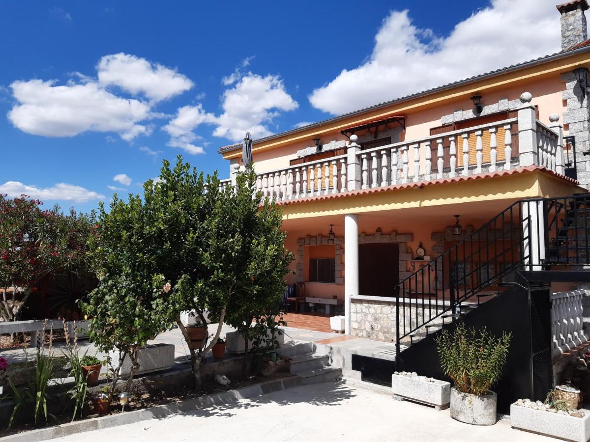 Casa Rural Mi Descanso Valdefuentes de Sangusin Exterior photo